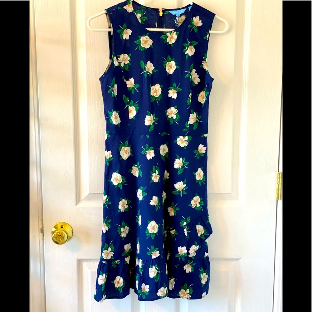 Draper James NWT navy floral faux wrap dress